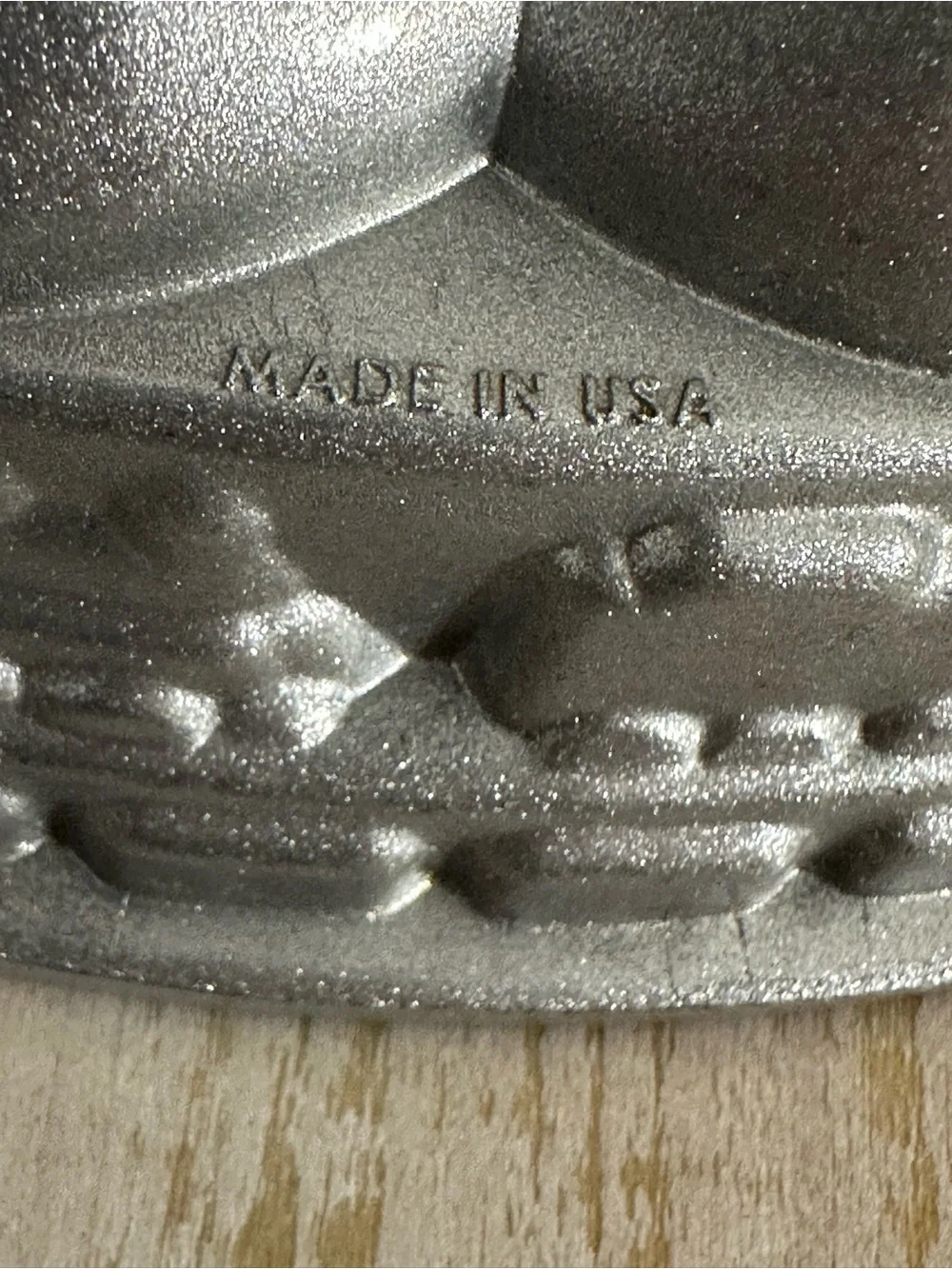 Nordic Ware cast aluminum holiday tree Bundt Pan festive forest pine